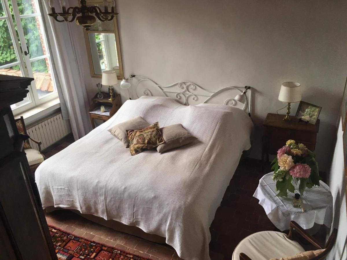 مبيت وإفطار مونس Le Bocage Fleuri المظهر الخارجي الصورة