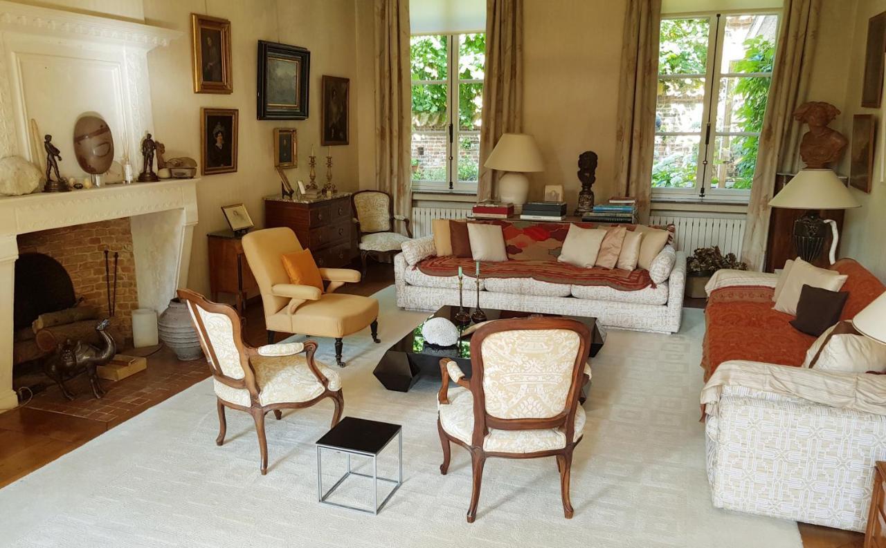 مبيت وإفطار مونس Le Bocage Fleuri المظهر الخارجي الصورة
